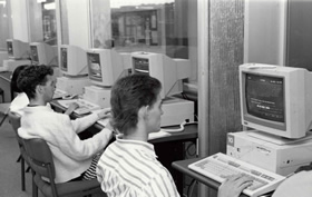 Clients working in the Electronic Information Centre on level three in the early 1990s.