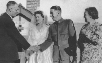 John and Elsie Curtin at the wedding of Syd and Roma Gray, 1942