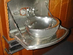 Open washbasin in bedroom of 'Prince of Wales' carriage