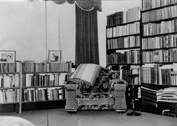 The front room, 24 Jarrad Street, Cottesloe, 1943. JCPML00376/35