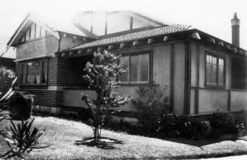 Curtin house, 24 Jarrad Street, c. 1939. JCPML00382/36