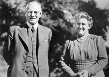 The last photo of John and Elsie Curtin together in the garden at the Lodge, 27 April 1945. Records of the Curtin Family. JCPML00376/29. 