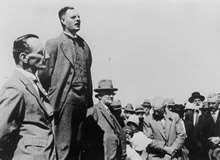 John Curtin speaking at the opening of south Beach, Fremantle, 8 December 1928. Records of the Curtin Family. JCPML00376/16