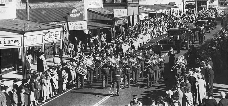 John Curtin's funeral procession through Cottesloe, 1945