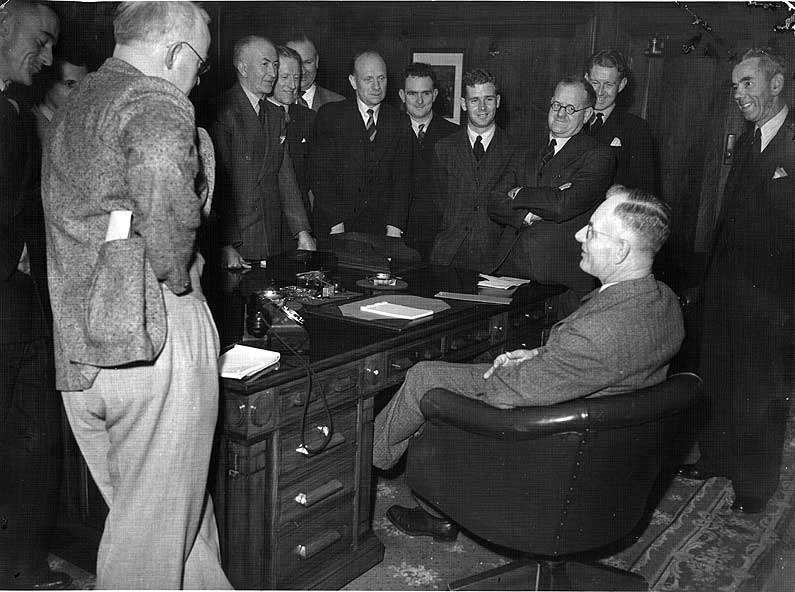 John Curtin meets the Canberra Press Gallery, 1945