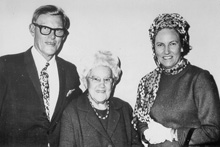 Elsie Curtin and her children