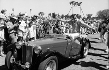 Jon Sanders in the parade held in his honour, 17th March 1988. Courtesy West Australian newspapers.