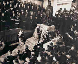 Memorial service for Curtin in Kings Hall, Parliament House, 6 July 1945