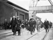 Duke and Duchess of York at Fremantle Docks, May 1927