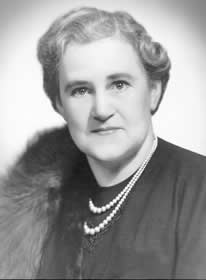 Elsie Curtin, 1942